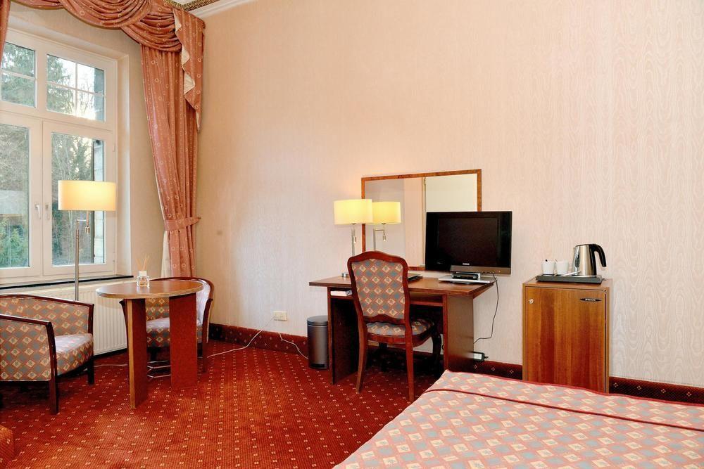 Hotel Kasteel Geulzicht Μάαστριχτ Εξωτερικό φωτογραφία
