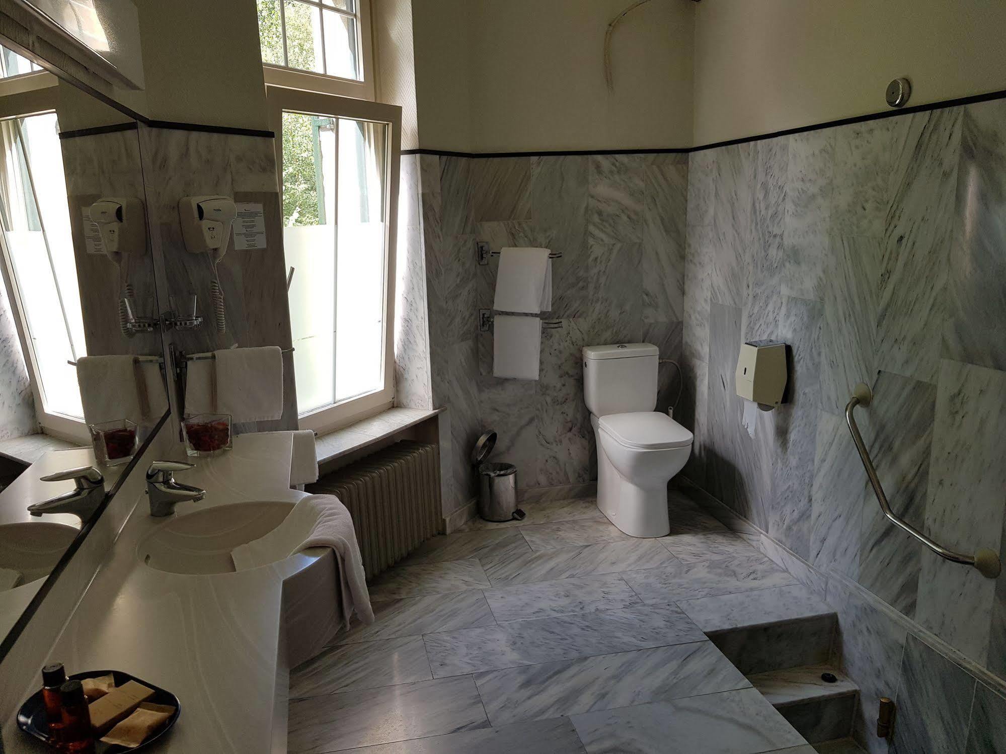 Hotel Kasteel Geulzicht Μάαστριχτ Εξωτερικό φωτογραφία