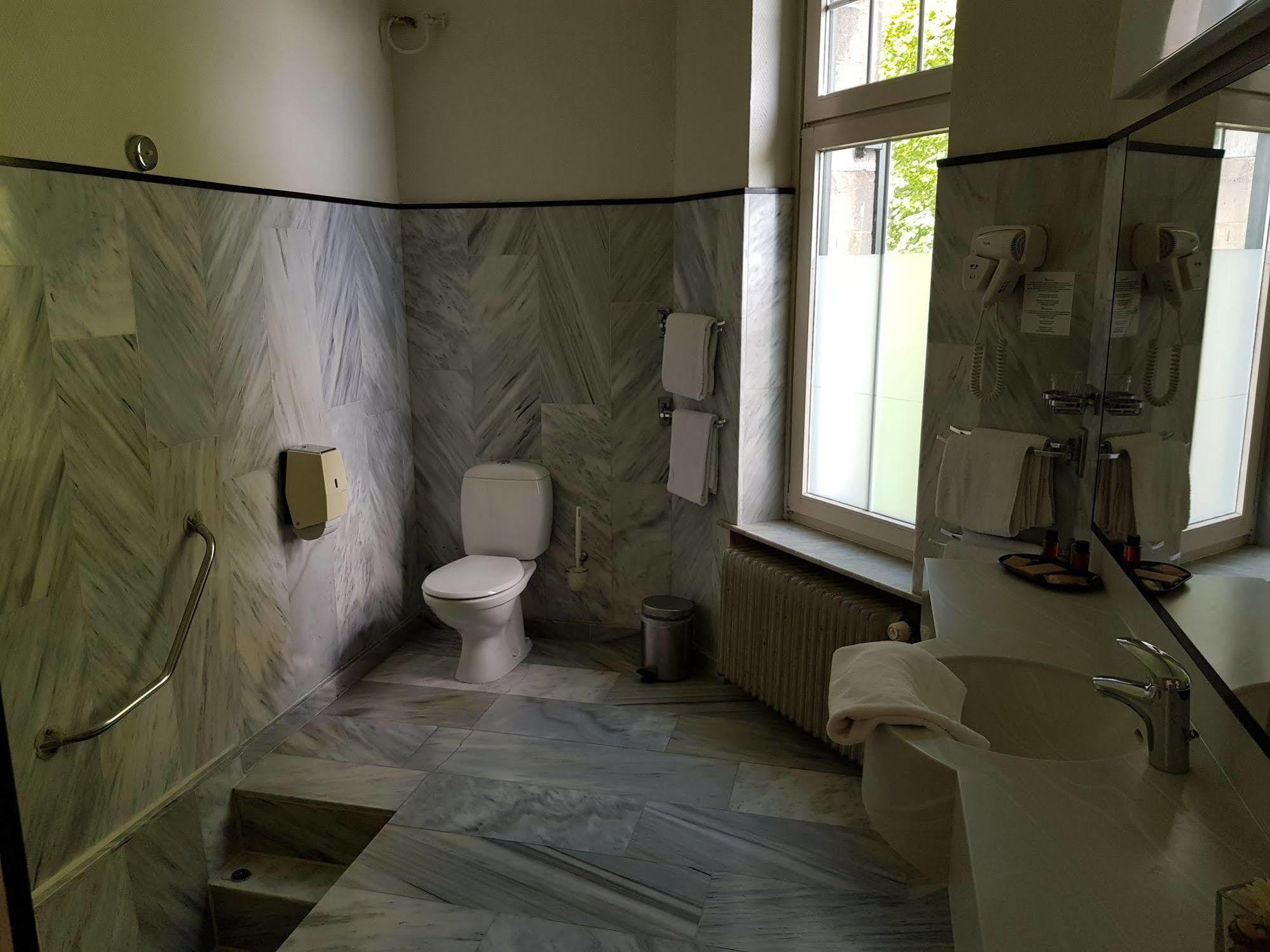 Hotel Kasteel Geulzicht Μάαστριχτ Εξωτερικό φωτογραφία